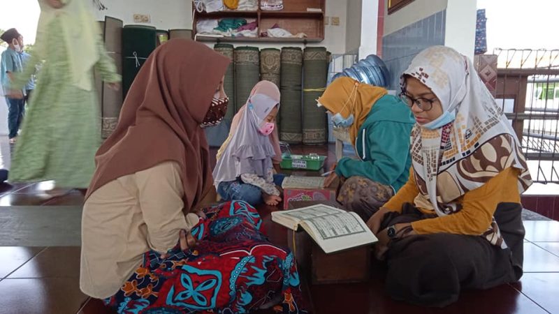 Membaca Al-Falaq Binazor dan Bilghoib