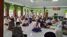 Jamaah Salat Idul Fitri Masjid At-Taqwa