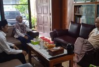 Drs KH Muhammad Syakir Ali MSi  memberikan arahan panitia
